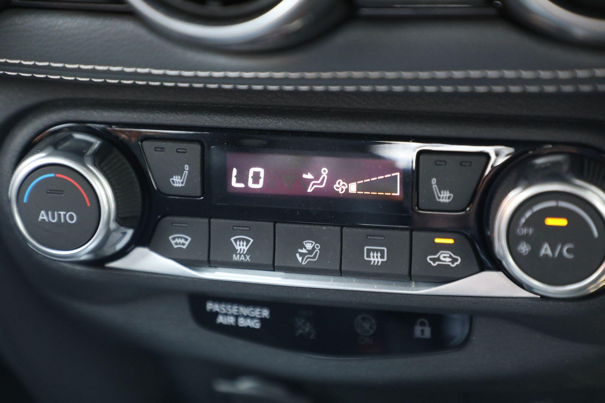 Large vehicle image